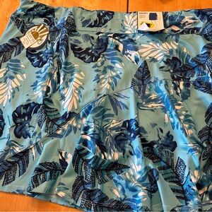 Coral Bay Golf skort, size XL. Medium length.